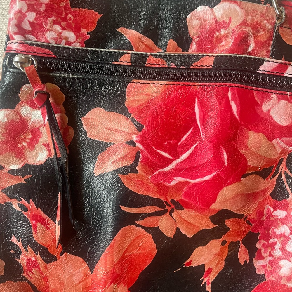 Maurizio Taiuti Red and Black Floral Crossbody Bag - Picture 6 of 9